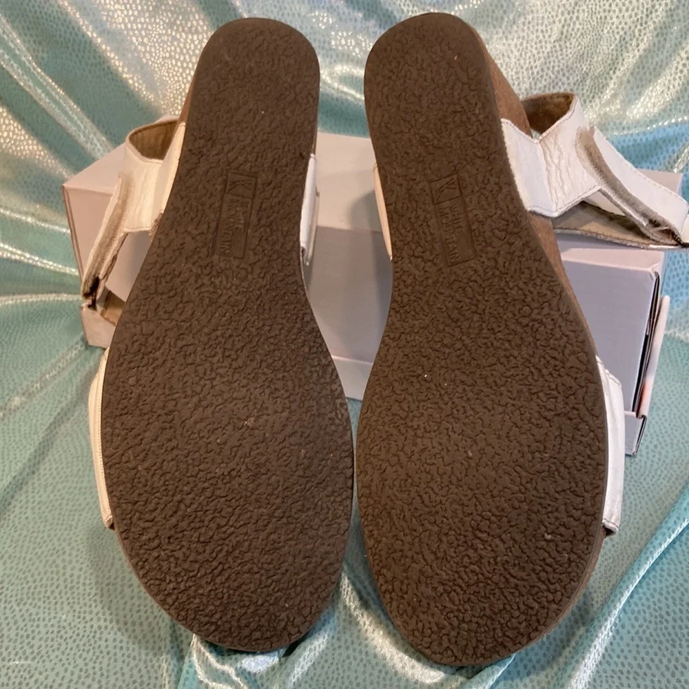 WHITE size 9.5 White Mountain cork‎ heel wedge hook & loop closure comfy! Fc 2